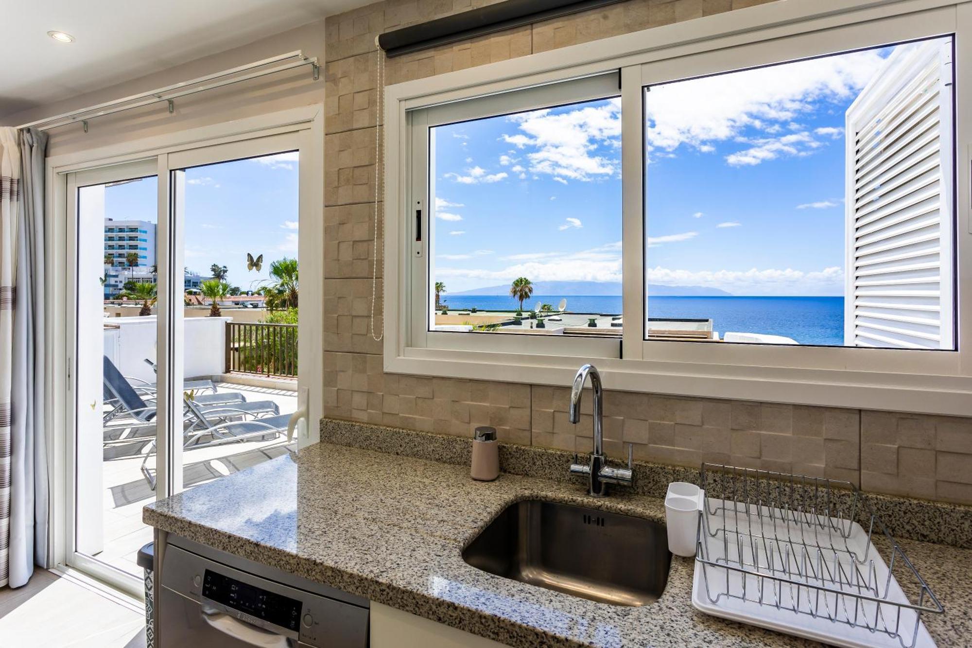 Ocean Panorama - 3 Ac Bedrooms, Private Garage, New Pool, 2 Bathrooms, Tv Channels Acantilado de los Gigantes Ngoại thất bức ảnh